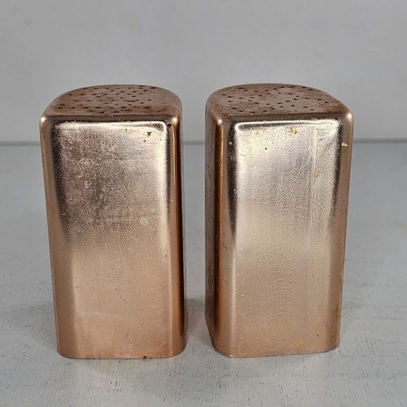 Vintage Pink Aluminum Salt Pepper Shaker Set Atomic Modern Kitchen MCM AS IS - Picture 2 of 9